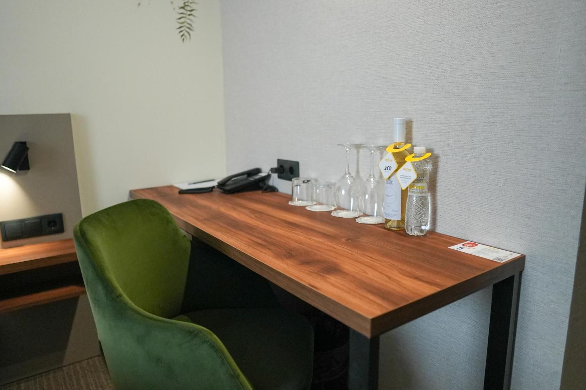 Optima Collection River Park Lutsk Ngoại thất bức ảnh